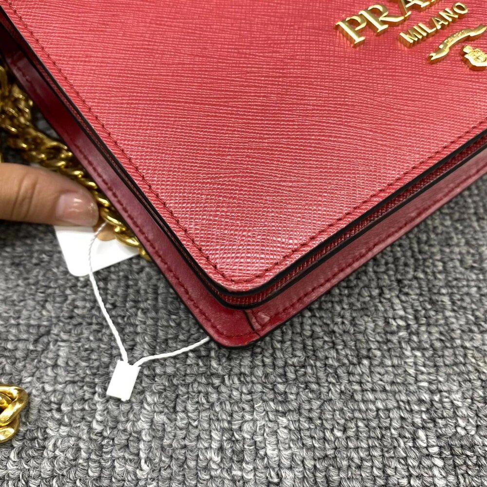 100% Authentic Prada Saffiano Red Leather Crossbody Bag - Picture 3 of 14
